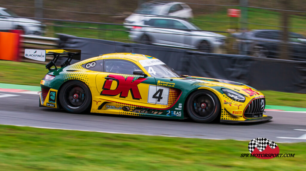 2 Seas Motorsport, Mercedes-AMG GT3.