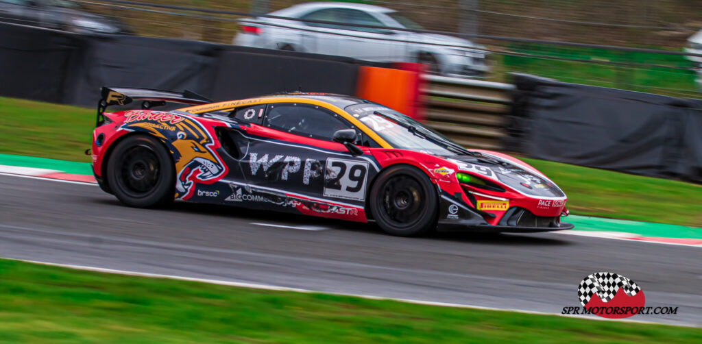 RACE LAB, McLaren Artura GT4.