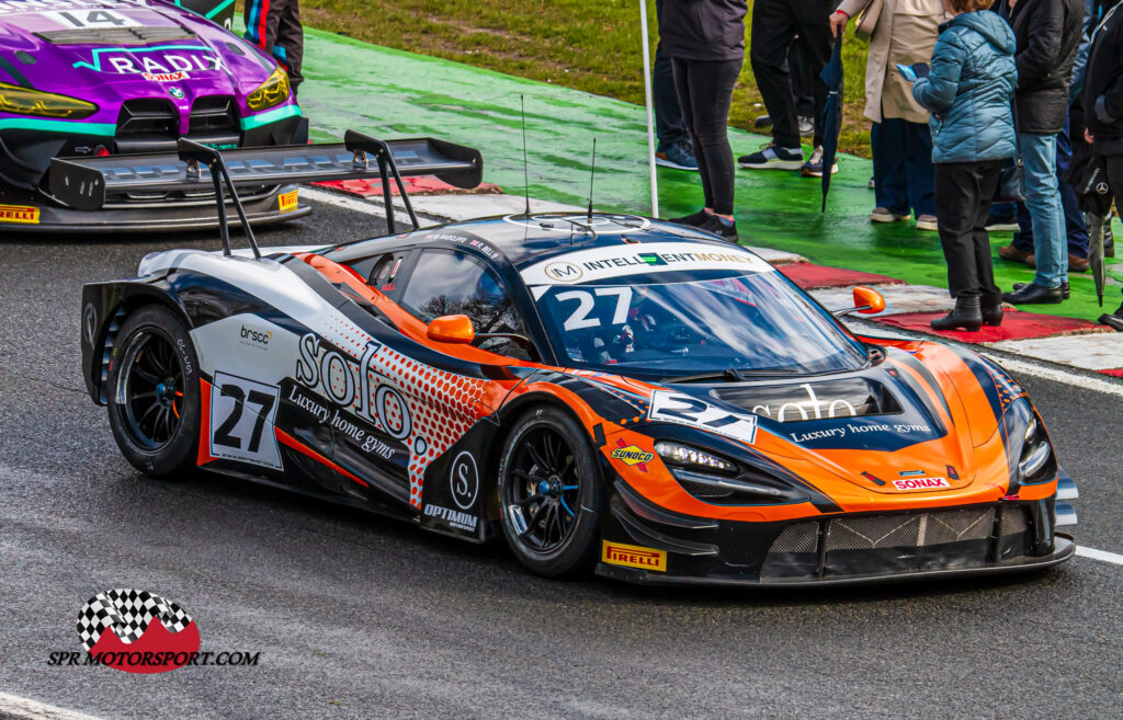 Optimum Motorsport, McLaren 720S GT3.