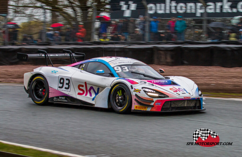 Sky Tempesta Racing, McLaren 720S GT3.