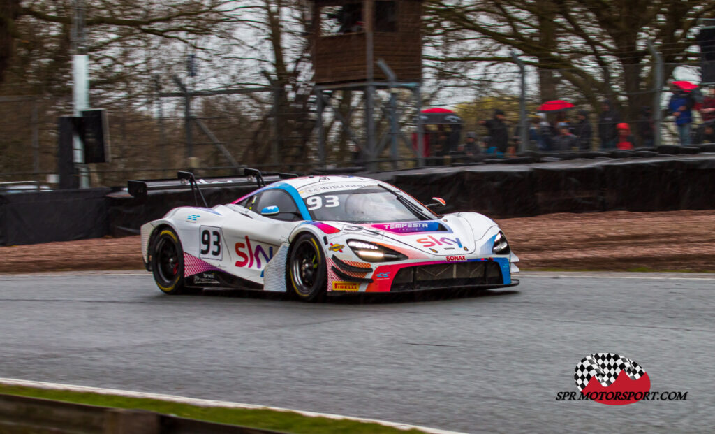 Sky Tempesta Racing, McLaren 720S GT3.