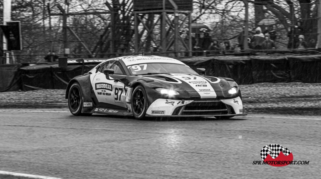 Beechdean Motorsport, Aston Martin Vantage AMR GT3.