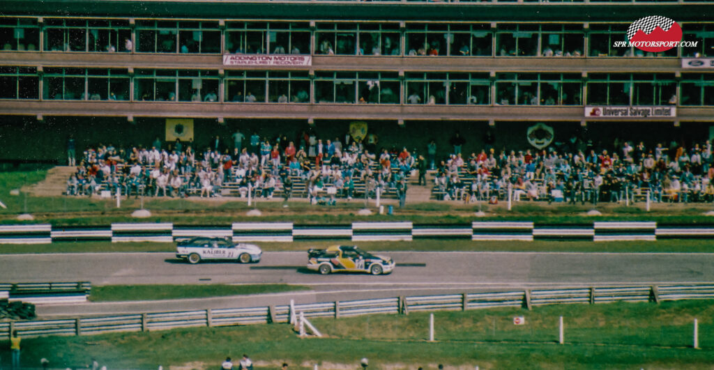 Karl Jones, Duckhams Racing with Karl Jones, Ford Sierra RS500 Cosworth (16) / Guy Edwards, Kaliber Ford, Ford Sierra RS500 Cosworth (21).