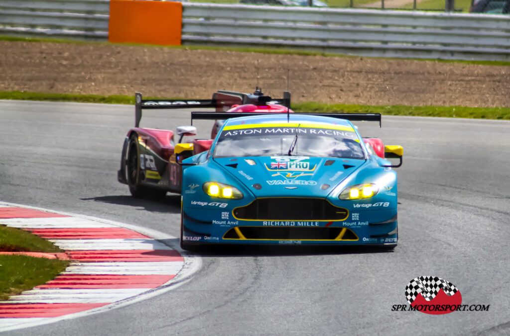 Aston Martin Racing, Aston Martin Vantage.