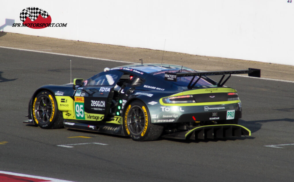 Aston Martin Racing, Aston Martin Vantage.