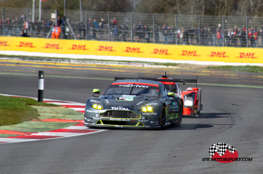 Aston Martin Racing, Aston Martin Vantage.