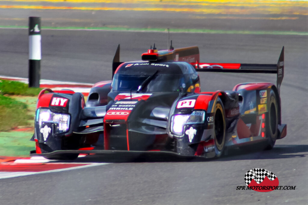 Audi Sport Team Joest, Audi R18.