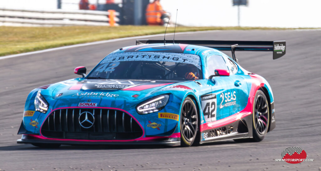 2 Seas Motorsport, Mercedes-AMG GT3 Evo.