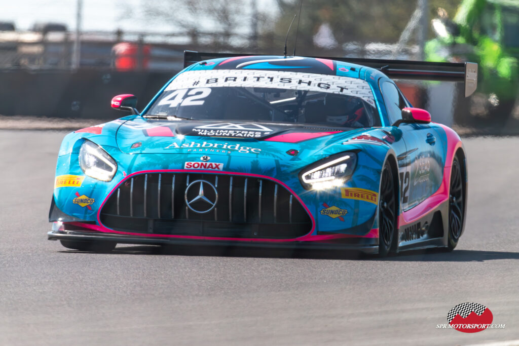2 Seas Motorsport, Mercedes-AMG GT3 Evo.