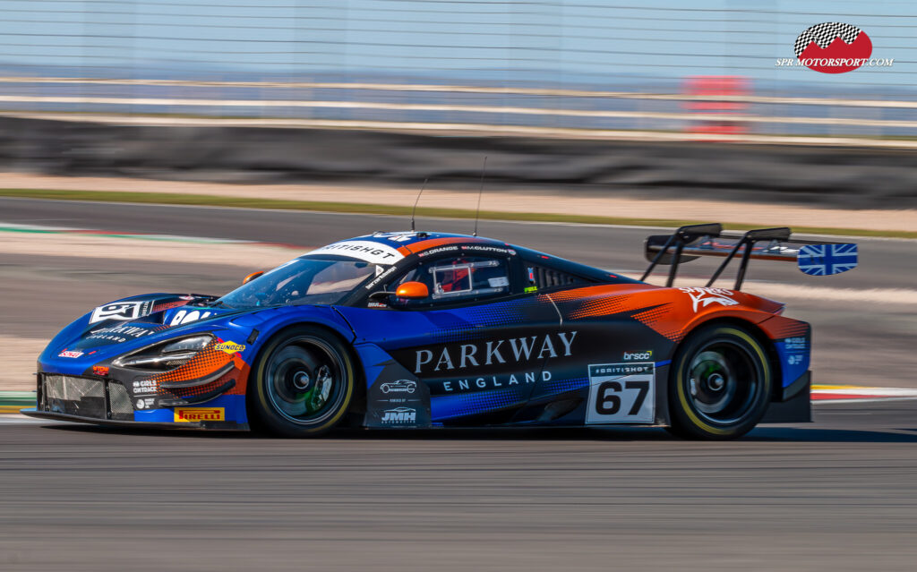 Orange Racing by JMH, McLaren 720S GT3 Evo.