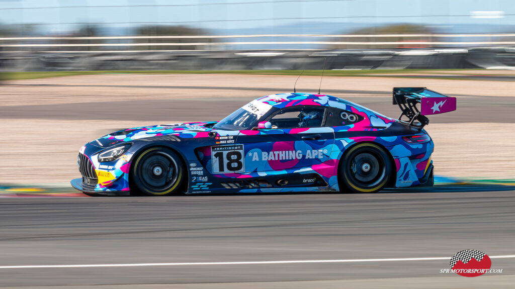 2 Seas Motorsport, Mercedes-AMG GT3 Evo.