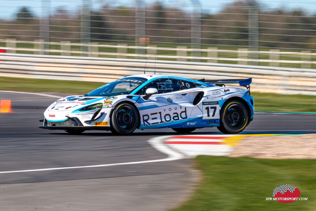Optimum Motorsport, McLaren Artura GT4.
