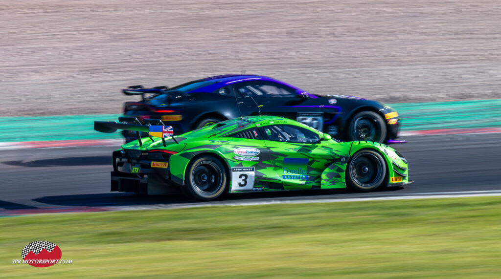 Optimum Motorsport, McLaren 720S GT3 Evo.