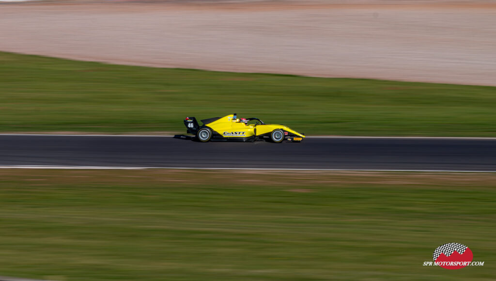 Elite Motorsport. Ary Bansal.