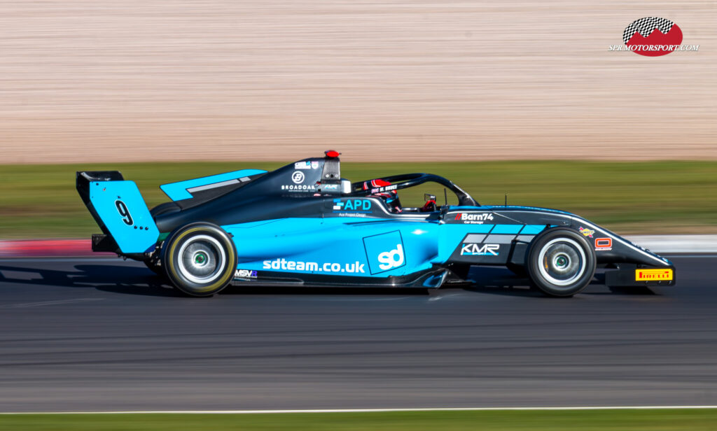 KMR Sport. Megan Bruce.