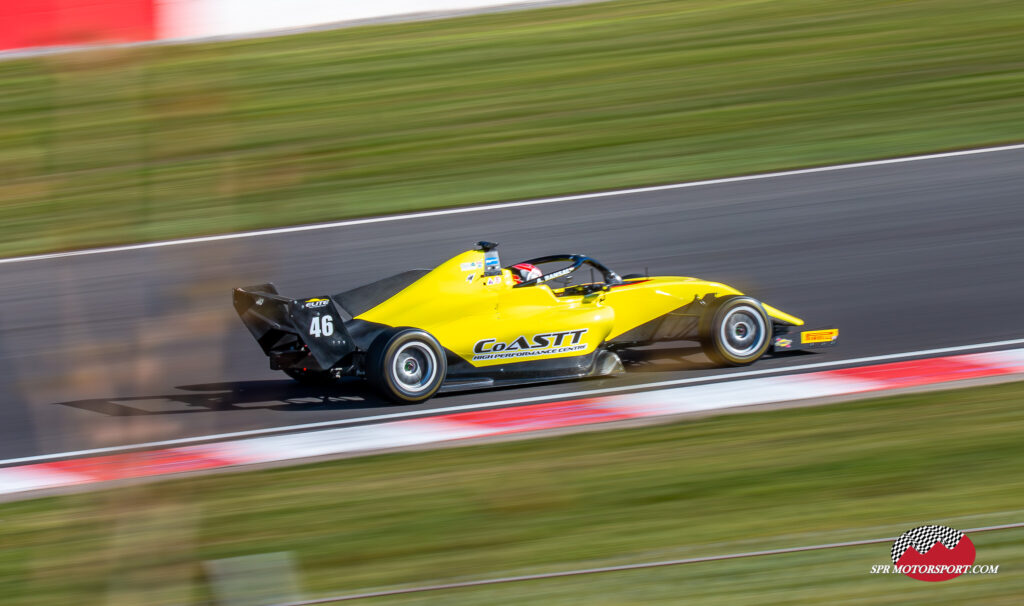 Elite Motorsport. Ary Bansal.