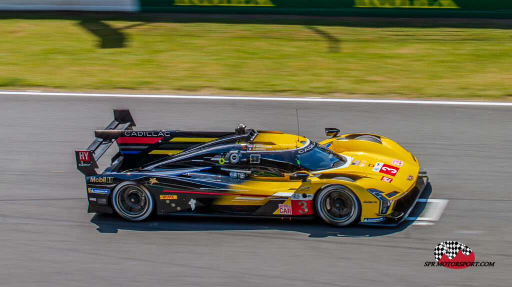 Cadillac Racing, Cadillac V-Series.R.