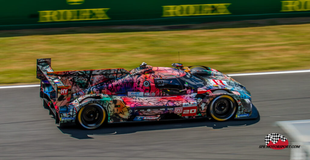 BMW M Team WRT, BMW M Hybrid V8.