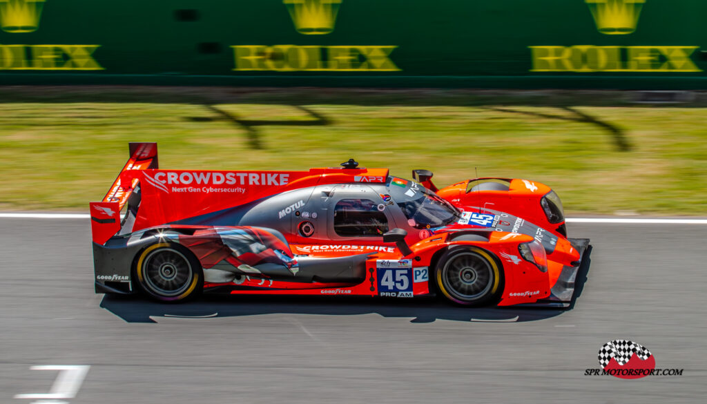 Crowdstrike Racing by APR, Oreca 07-Gibson.
