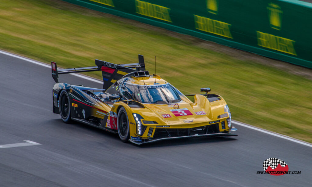 Cadillac Racing, Cadillac V-Series.R.