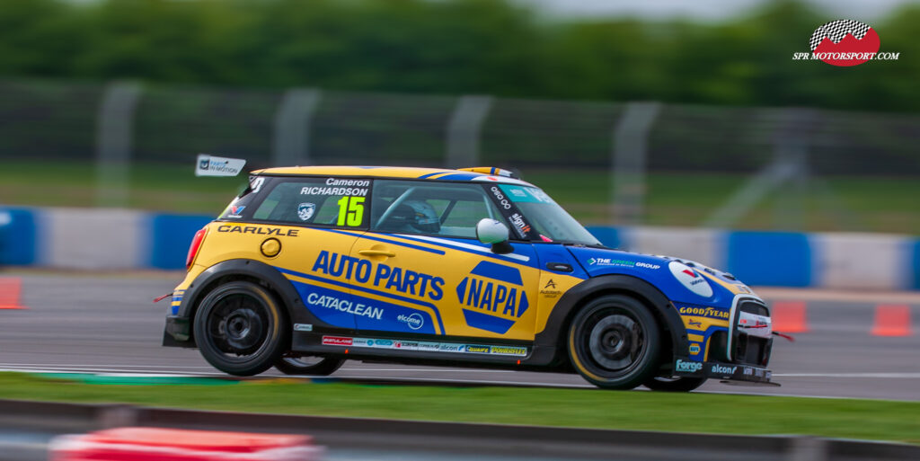 Cameron Richardson, NAPA Racing UK.